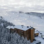 Arctic Echo D19 Ski-in Ski-out By Aavalevi *